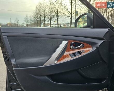 Черный Тойота Камри, объемом двигателя 2.36 л и пробегом 197 тыс. км за 11000 $, фото 26 на Automoto.ua