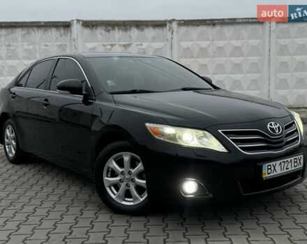 Черный Тойота Камри, объемом двигателя 2.4 л и пробегом 206 тыс. км за 10750 $, фото 1 на Automoto.ua
