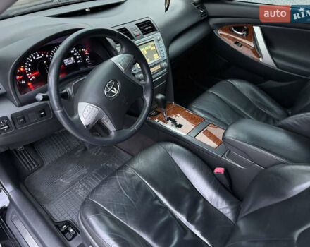 Черный Тойота Камри, объемом двигателя 2.4 л и пробегом 206 тыс. км за 10750 $, фото 45 на Automoto.ua