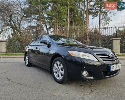 Черный Тойота Камри, объемом двигателя 2.36 л и пробегом 197 тыс. км за 11000 $, фото 2 на Automoto.ua