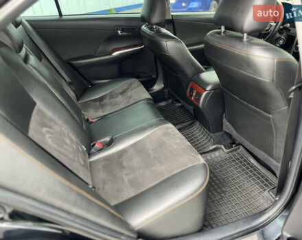 Черный Тойота Камри, объемом двигателя 2.5 л и пробегом 280 тыс. км за 12900 $, фото 10 на Automoto.ua