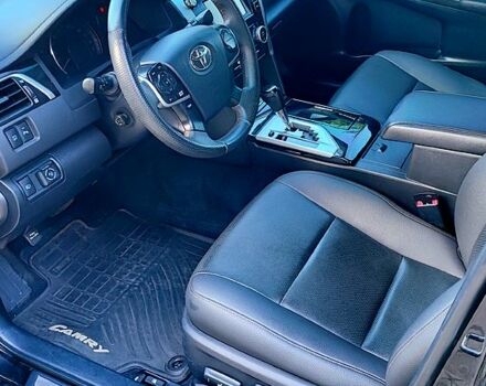 Черный Тойота Камри, объемом двигателя 2.5 л и пробегом 180 тыс. км за 13100 $, фото 4 на Automoto.ua