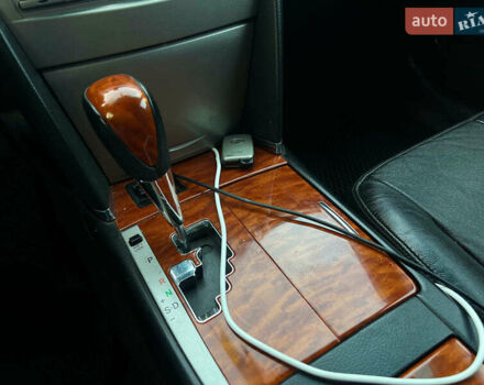 Черный Тойота Камри, объемом двигателя 3.5 л и пробегом 293 тыс. км за 9990 $, фото 13 на Automoto.ua