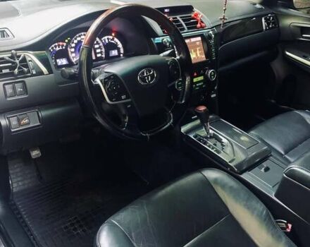 Черный Тойота Камри, объемом двигателя 2.5 л и пробегом 250 тыс. км за 13000 $, фото 2 на Automoto.ua