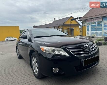 Черный Тойота Камри, объемом двигателя 2.4 л и пробегом 168 тыс. км за 11300 $, фото 1 на Automoto.ua
