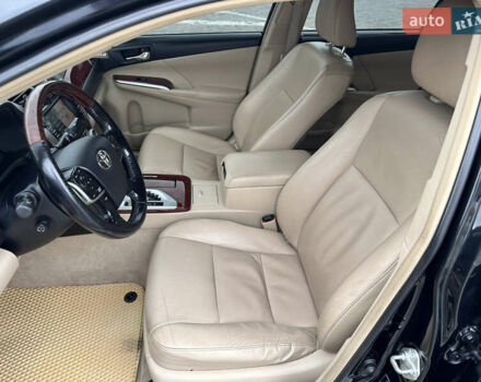 Черный Тойота Камри, объемом двигателя 3.5 л и пробегом 213 тыс. км за 13900 $, фото 15 на Automoto.ua