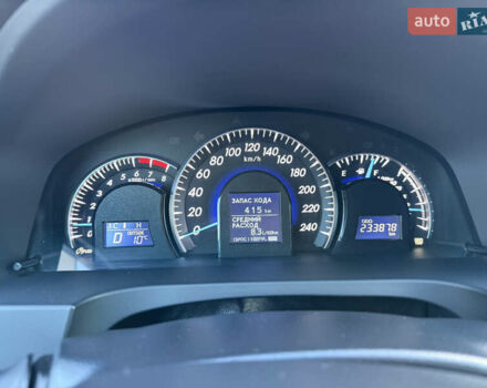 Чорний Тойота Камрі, об'ємом двигуна 2.5 л та пробігом 233 тис. км за 13500 $, фото 8 на Automoto.ua