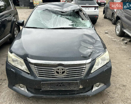 Черный Тойота Камри, объемом двигателя 0 л и пробегом 200 тыс. км за 7300 $, фото 3 на Automoto.ua