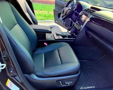 Черный Тойота Камри, объемом двигателя 2.5 л и пробегом 180 тыс. км за 13100 $, фото 5 на Automoto.ua