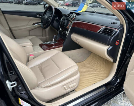 Черный Тойота Камри, объемом двигателя 3.5 л и пробегом 213 тыс. км за 13900 $, фото 24 на Automoto.ua