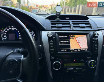 Чорний Тойота Камрі, об'ємом двигуна 3.46 л та пробігом 210 тис. км за 13500 $, фото 11 на Automoto.ua