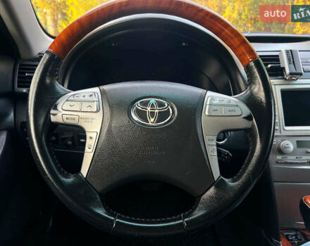 Черный Тойота Камри, объемом двигателя 3.5 л и пробегом 293 тыс. км за 9990 $, фото 11 на Automoto.ua