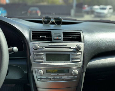 Черный Тойота Камри, объемом двигателя 2.4 л и пробегом 346 тыс. км за 8500 $, фото 13 на Automoto.ua