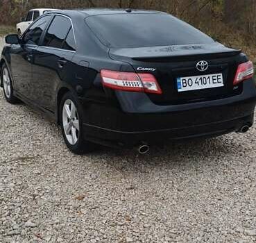 Черный Тойота Камри, объемом двигателя 2.5 л и пробегом 260 тыс. км за 10200 $, фото 4 на Automoto.ua