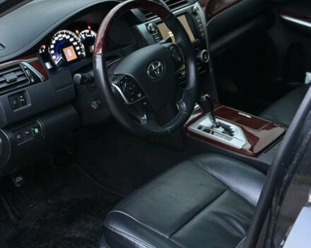 Чорний Тойота Камрі, об'ємом двигуна 2.49 л та пробігом 215 тис. км за 14500 $, фото 18 на Automoto.ua