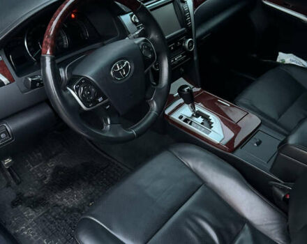 Чорний Тойота Камрі, об'ємом двигуна 2.49 л та пробігом 215 тис. км за 14500 $, фото 16 на Automoto.ua