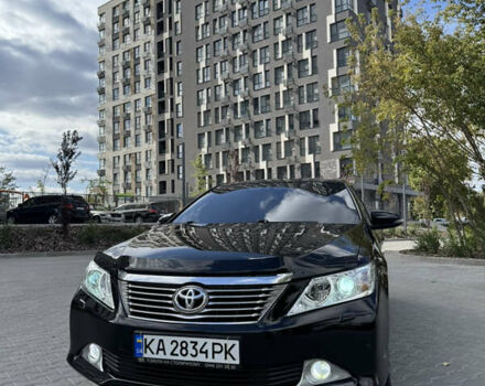 Черный Тойота Камри, объемом двигателя 2.49 л и пробегом 210 тыс. км за 13500 $, фото 1 на Automoto.ua