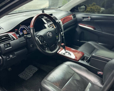 Черный Тойота Камри, объемом двигателя 3.46 л и пробегом 217 тыс. км за 13500 $, фото 18 на Automoto.ua