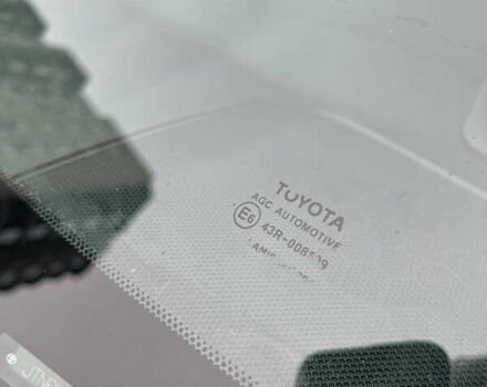 Черный Тойота Камри, объемом двигателя 3.46 л и пробегом 217 тыс. км за 13500 $, фото 23 на Automoto.ua