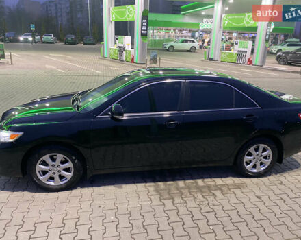 Черный Тойота Камри, объемом двигателя 2.4 л и пробегом 315 тыс. км за 9799 $, фото 16 на Automoto.ua