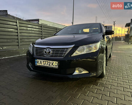 Черный Тойота Камри, объемом двигателя 2.5 л и пробегом 190 тыс. км за 13000 $, фото 16 на Automoto.ua