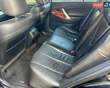 Черный Тойота Камри, объемом двигателя 3.5 л и пробегом 293 тыс. км за 9990 $, фото 20 на Automoto.ua