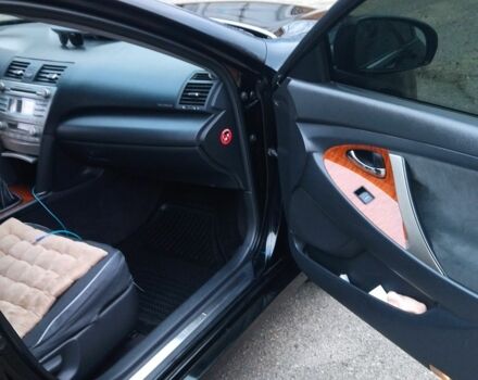 Чорний Тойота Камрі, об'ємом двигуна 2.4 л та пробігом 248 тис. км за 10100 $, фото 5 на Automoto.ua