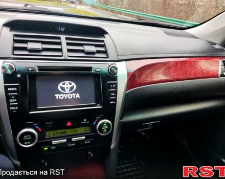 Чорний Тойота Камрі, об'ємом двигуна 2.5 л та пробігом 225 тис. км за 14700 $, фото 11 на Automoto.ua