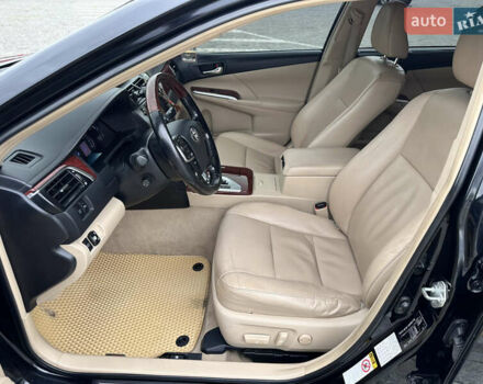 Черный Тойота Камри, объемом двигателя 3.5 л и пробегом 213 тыс. км за 13900 $, фото 14 на Automoto.ua