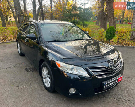 Черный Тойота Камри, объемом двигателя 3.5 л и пробегом 293 тыс. км за 9990 $, фото 2 на Automoto.ua