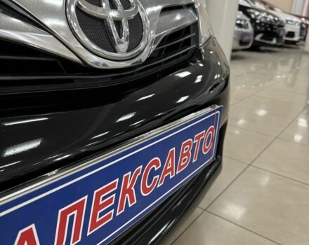 Чорний Тойота Камрі, об'ємом двигуна 2.5 л та пробігом 154 тис. км за 10000 $, фото 1 на Automoto.ua
