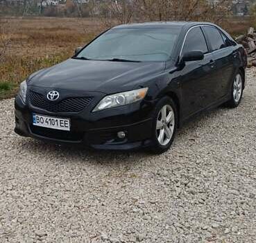 Черный Тойота Камри, объемом двигателя 2.5 л и пробегом 260 тыс. км за 10200 $, фото 6 на Automoto.ua