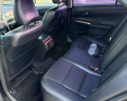 Чорний Тойота Камрі, об'ємом двигуна 2.5 л та пробігом 233 тис. км за 13500 $, фото 2 на Automoto.ua