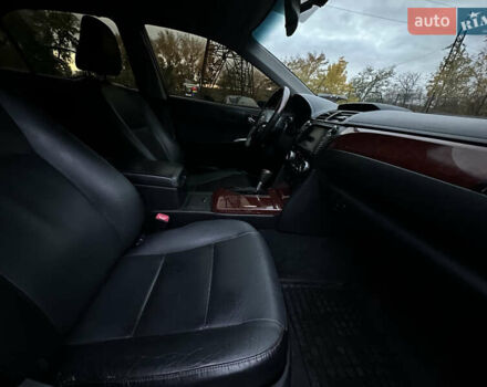 Тойота Камри 2012 в Киеве на Automoto.ua Черный Тойота Камри, объемом двигателя 3.46 л и пробегом 259 тыс. км за 12600 $, фото 16 на Automoto.ua