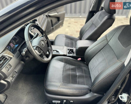 Черный Тойота Камри, объемом двигателя 2.5 л и пробегом 255 тыс. км за 13500 $, фото 18 на Automoto.ua