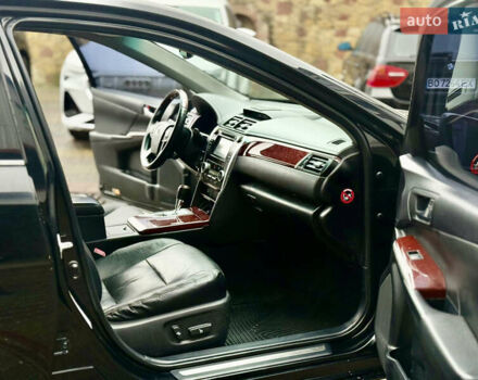 Чорний Тойота Камрі, об'ємом двигуна 2.5 л та пробігом 251 тис. км за 10999 $, фото 56 на Automoto.ua