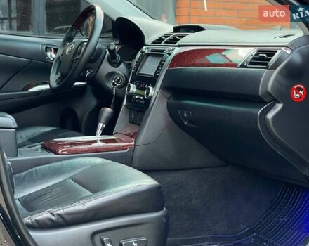 Черный Тойота Камри, объемом двигателя 2.49 л и пробегом 216 тыс. км за 13999 $, фото 15 на Automoto.ua