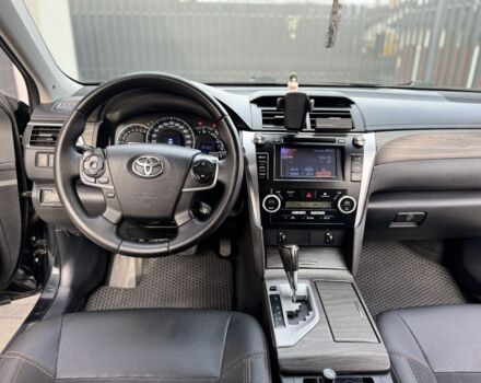 Черный Тойота Камри, объемом двигателя 2.5 л и пробегом 255 тыс. км за 13500 $, фото 16 на Automoto.ua