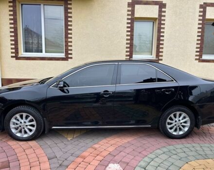 Чорний Тойота Камрі, об'ємом двигуна 2.5 л та пробігом 215 тис. км за 14000 $, фото 2 на Automoto.ua