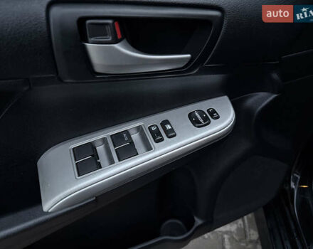 Черный Тойота Камри, объемом двигателя 2.49 л и пробегом 230 тыс. км за 13200 $, фото 12 на Automoto.ua