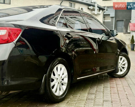 Чорний Тойота Камрі, об'ємом двигуна 2.5 л та пробігом 251 тис. км за 10999 $, фото 28 на Automoto.ua