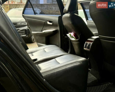 Чорний Тойота Камрі, об'ємом двигуна 2.5 л та пробігом 251 тис. км за 10999 $, фото 46 на Automoto.ua