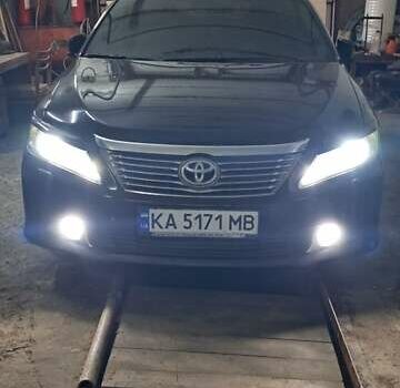 Чорний Тойота Камрі, об'ємом двигуна 2.5 л та пробігом 228 тис. км за 13600 $, фото 5 на Automoto.ua