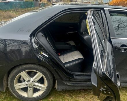 Черный Тойота Камри, объемом двигателя 2.5 л и пробегом 184 тыс. км за 11111 $, фото 6 на Automoto.ua