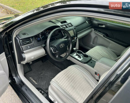 Черный Тойота Камри, объемом двигателя 2.5 л и пробегом 155 тыс. км за 12000 $, фото 8 на Automoto.ua