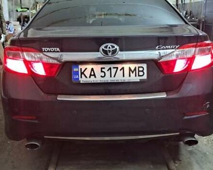 Чорний Тойота Камрі, об'ємом двигуна 2.5 л та пробігом 228 тис. км за 13600 $, фото 4 на Automoto.ua