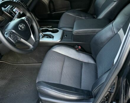 Черный Тойота Камри, объемом двигателя 2.5 л и пробегом 198 тыс. км за 10900 $, фото 11 на Automoto.ua