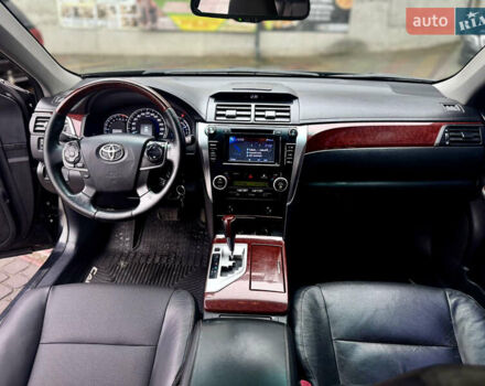 Чорний Тойота Камрі, об'ємом двигуна 2.5 л та пробігом 251 тис. км за 10999 $, фото 50 на Automoto.ua