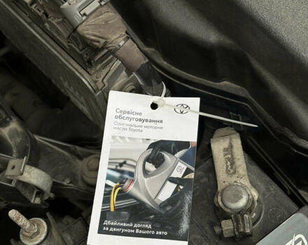 Черный Тойота Камри, объемом двигателя 2.5 л и пробегом 142 тыс. км за 13400 $, фото 16 на Automoto.ua