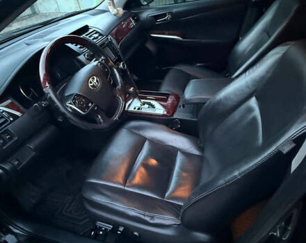 Черный Тойота Камри, объемом двигателя 2.5 л и пробегом 173 тыс. км за 13350 $, фото 5 на Automoto.ua